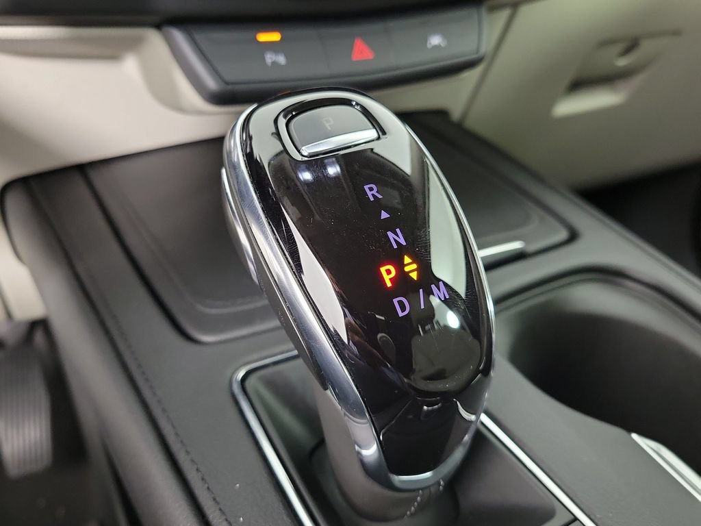 Used 2023 Cadillac XT4 Luxury w/ Driver Awareness Package FWD image 29