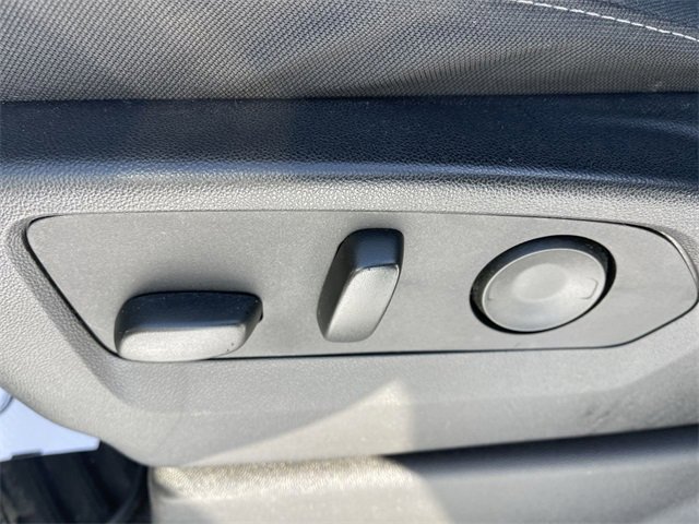 Used 2024 Chevrolet Silverado 1500 LT image 12