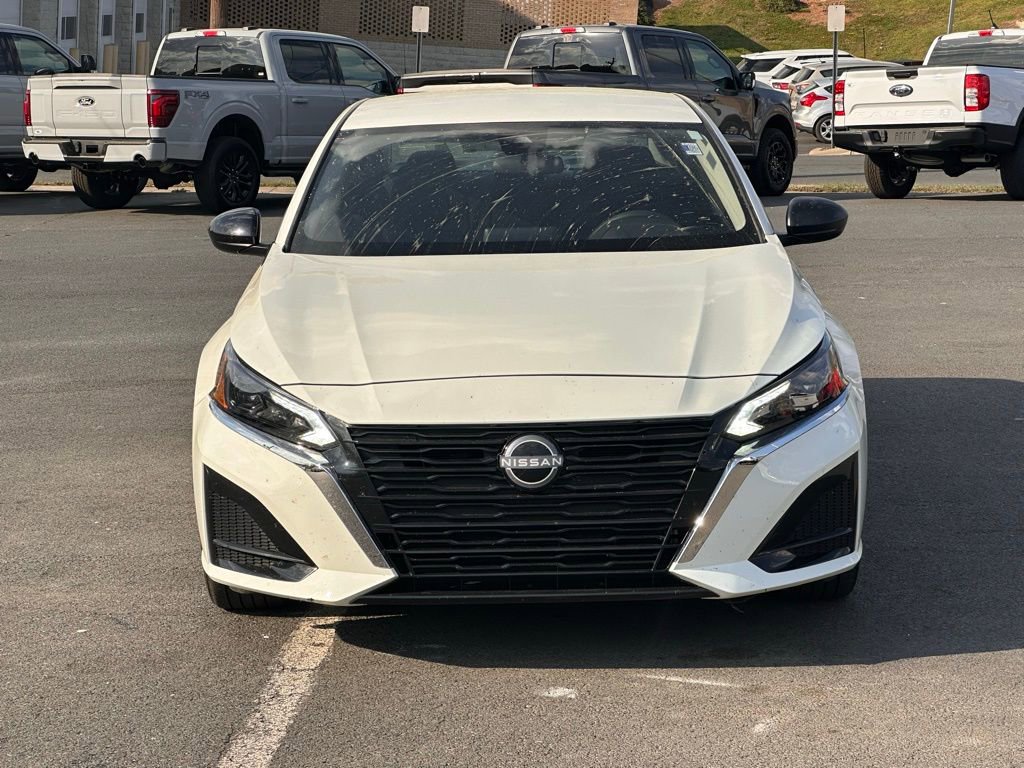 Used 2025 Nissan Altima 2.5 SV image 10