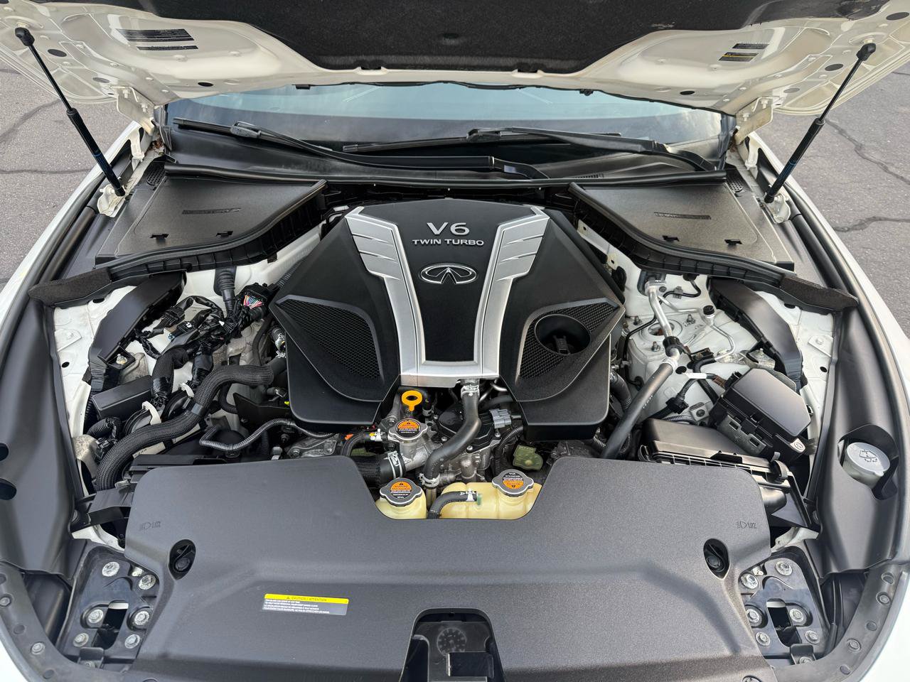 Used 2018 INFINITI Q60 3.0t Luxe w/ Sensory Package 3.0T Luxe AWD/4WD image 24