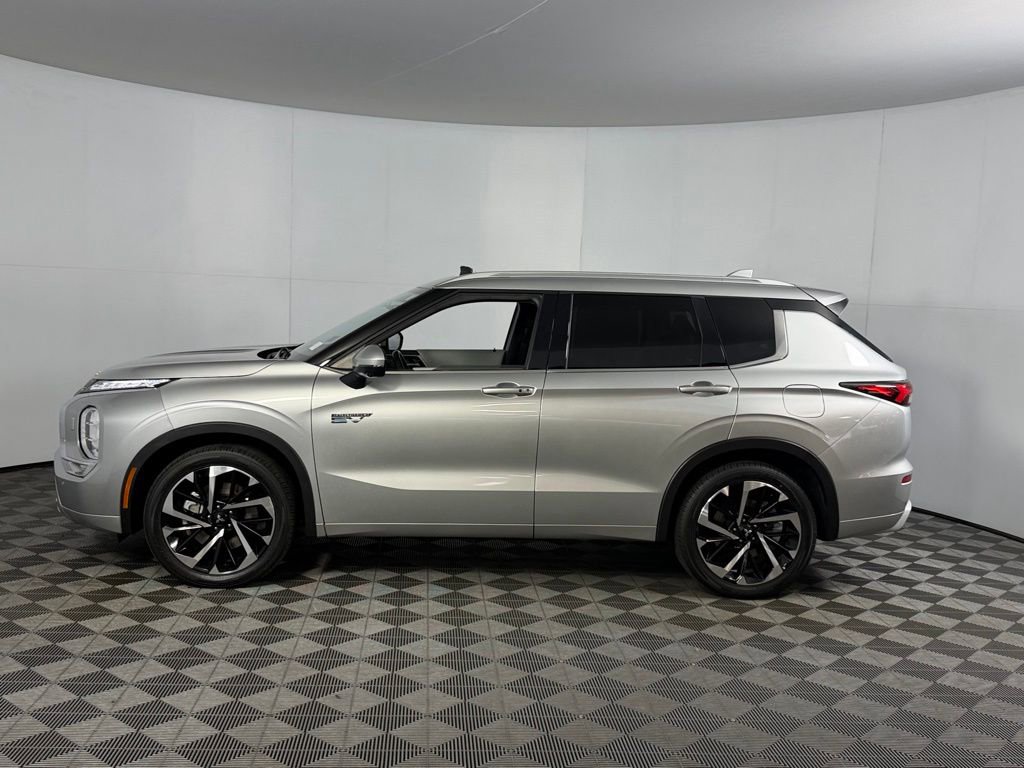 Used 2024 Mitsubishi Outlander SEL AWD/4WD image 10