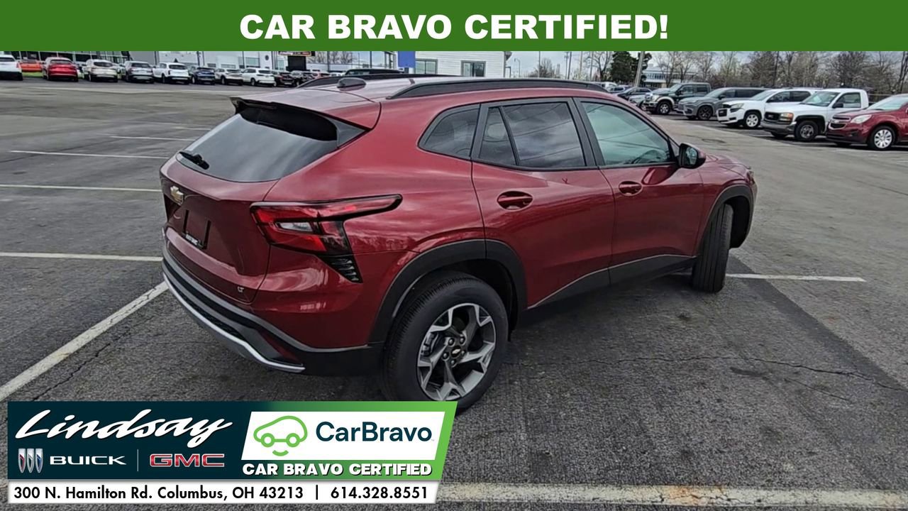 Certified 2025 Chevrolet Trax LT w/ LT Convenience Package FWD image 8