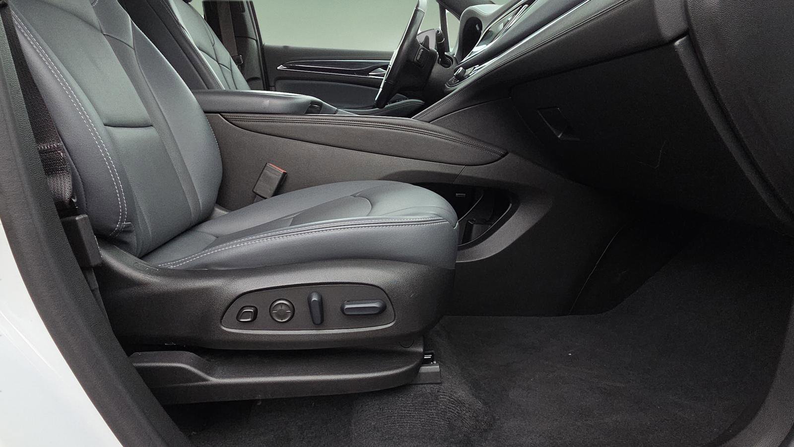 Used 2024 Buick Enclave Premium image 15