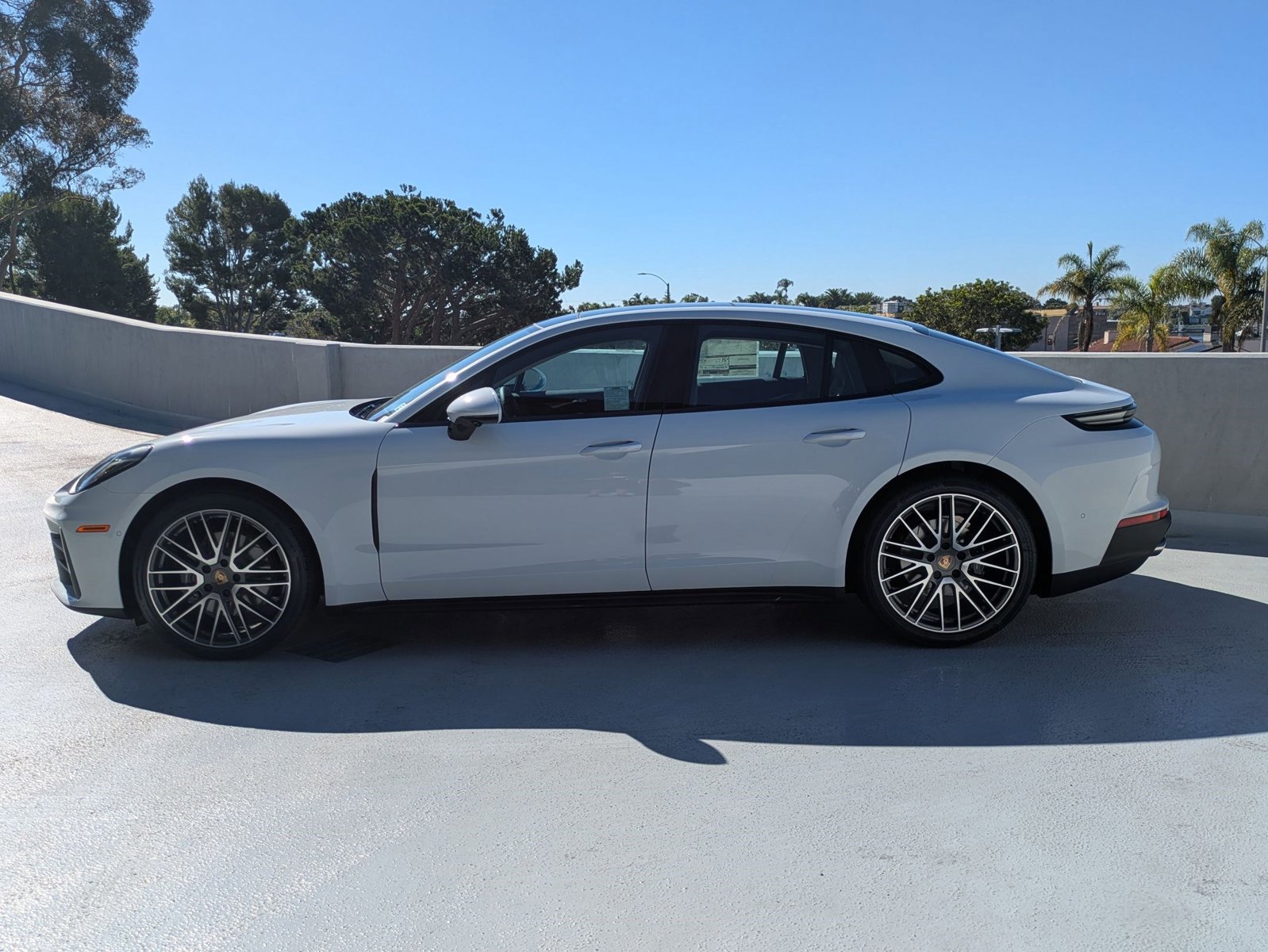 New 2026 Porsche Panamera image 2