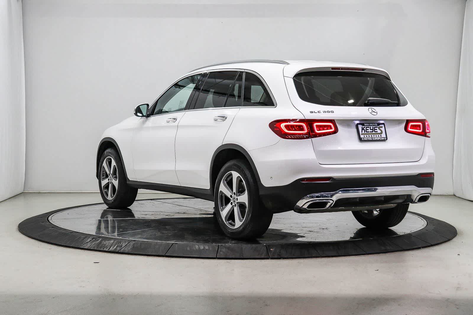 Certified 2022 Mercedes-Benz GLC 300 image 2
