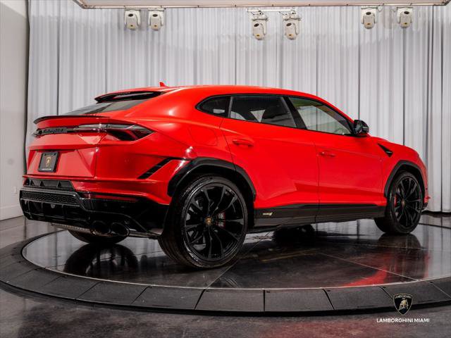 Used 2024 Lamborghini Urus S AWD/4WD image 14