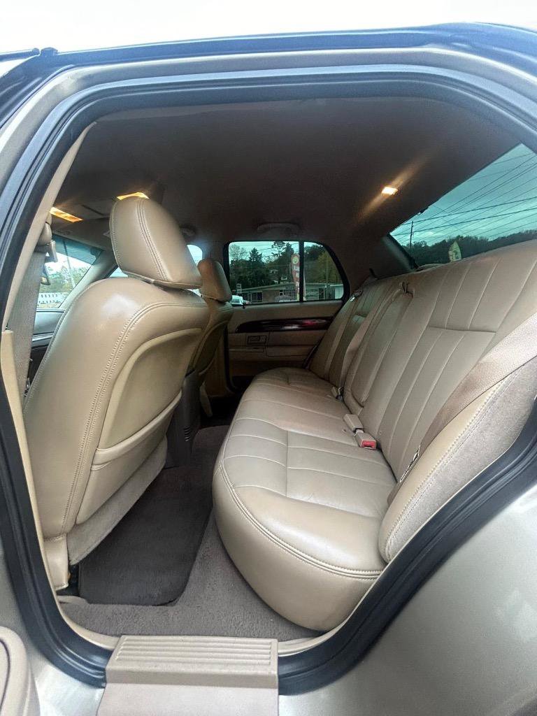 Used 2003 Mercury Grand Marquis LSE RWD image 14