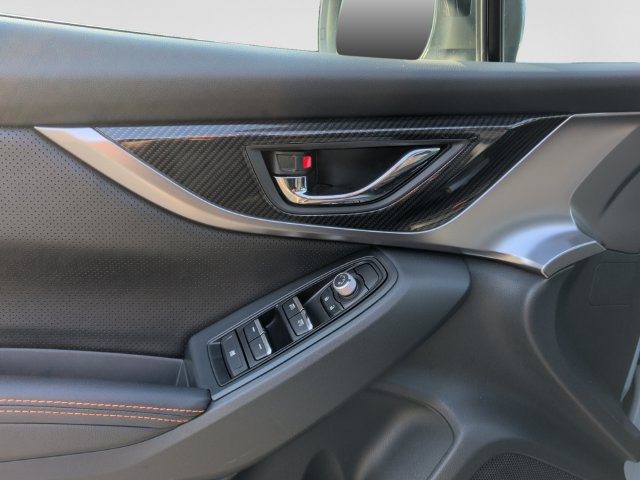 Used 2019 Subaru Crosstrek 2.0i Limited w/ Moonroof Package w/Navigation AWD/4WD image 10