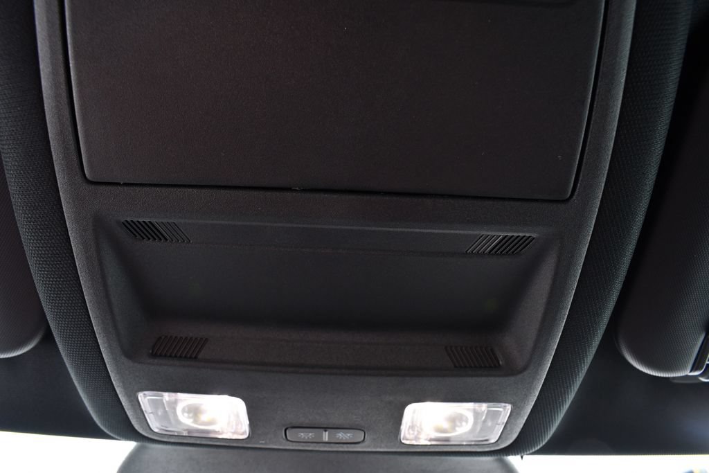 Used 2024 Ford Escape ST-Line w/ Tech Pack #1 AWD/4WD image 33