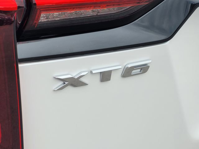 Used 2022 Cadillac XT6 Premium Luxury w/ Platinum Package AWD/4WD image 9