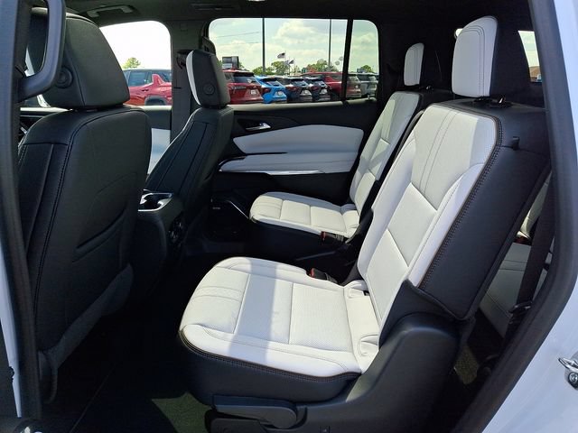 New 2026 Chevrolet Traverse High Country w/ LPO, Floor Liner Package FWD image 7