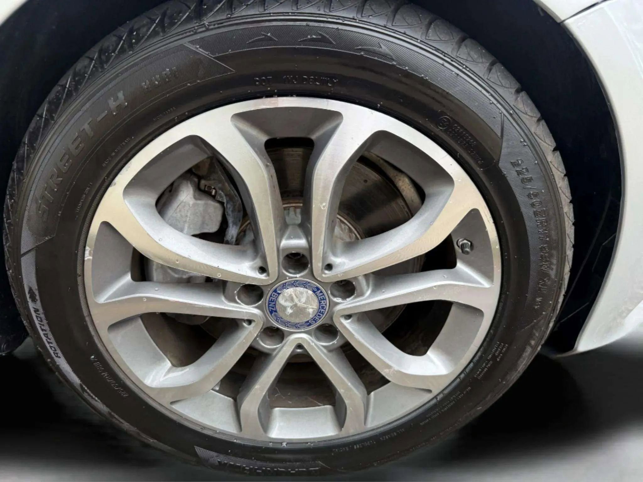 Used 2016 Mercedes-Benz C 300 4MATIC Sedan image 27