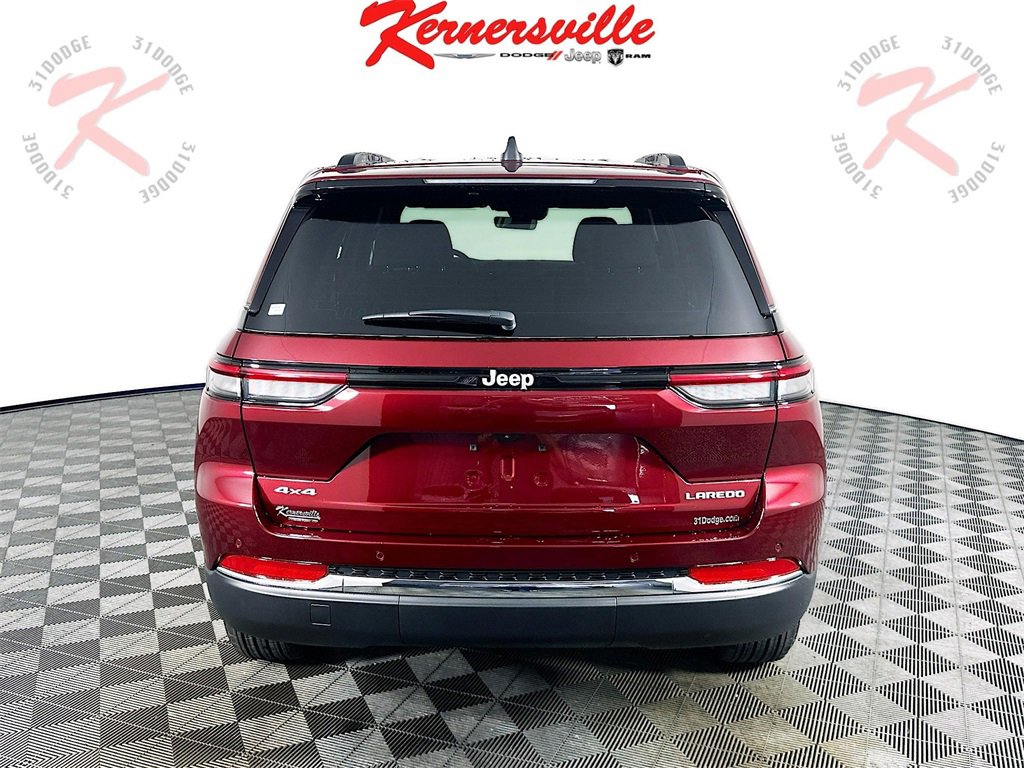 New 2025 Jeep Grand Cherokee Laredo X image 6