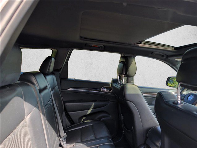 Used 2015 Jeep Grand Cherokee Overland AWD/4WD image 22