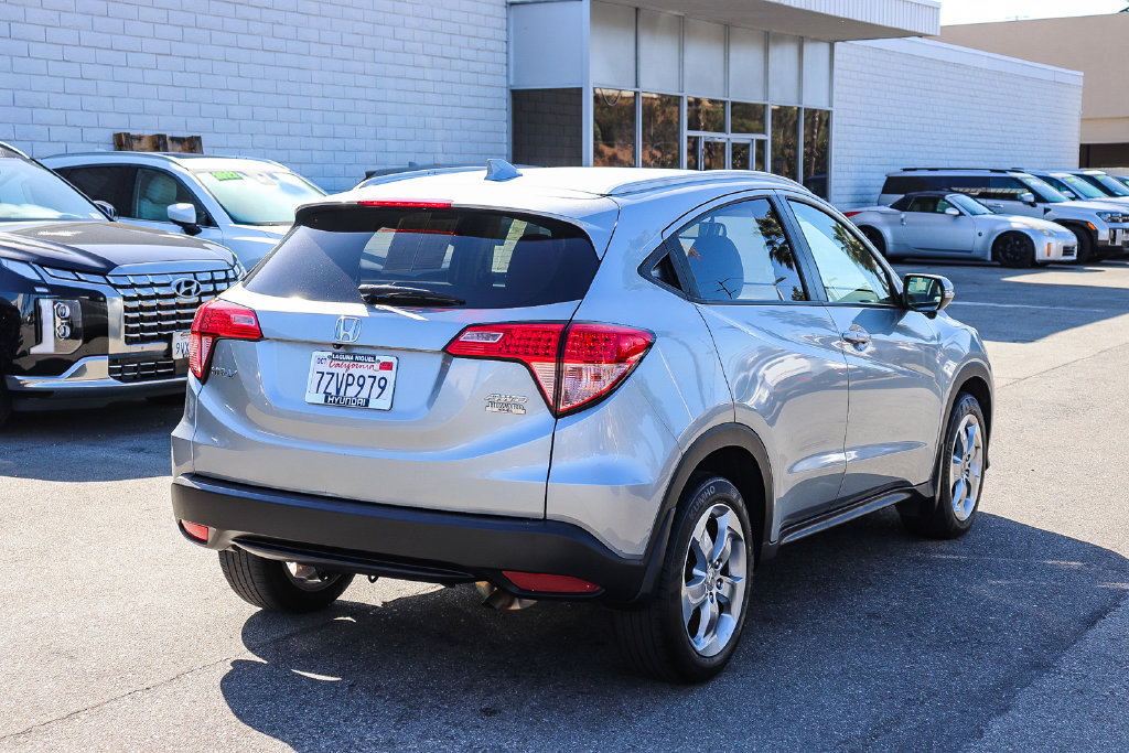 Used 2017 Honda HR-V EX-L image 6