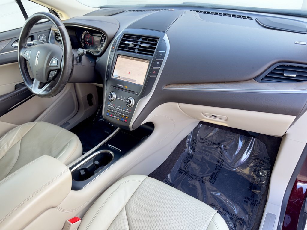 Used 2017 Lincoln MKC Reserve FWD image 31