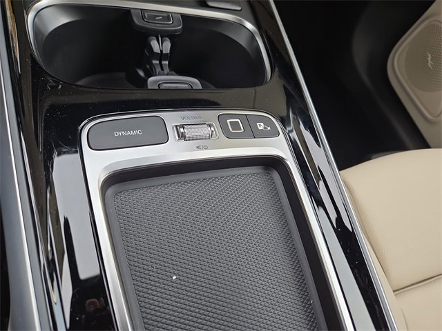 New 2026 Mercedes-Benz GLB 250 4MATIC image 16