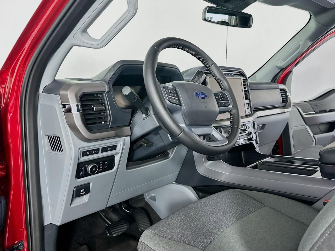 Used 2024 Ford F150 XLT w/ Equipment Group 302A MID image 32