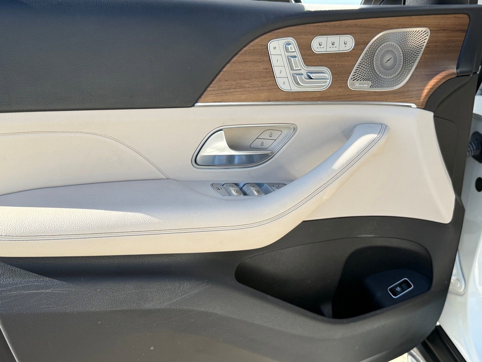 Used 2022 Mercedes-Benz GLS 450 4MATIC image 22