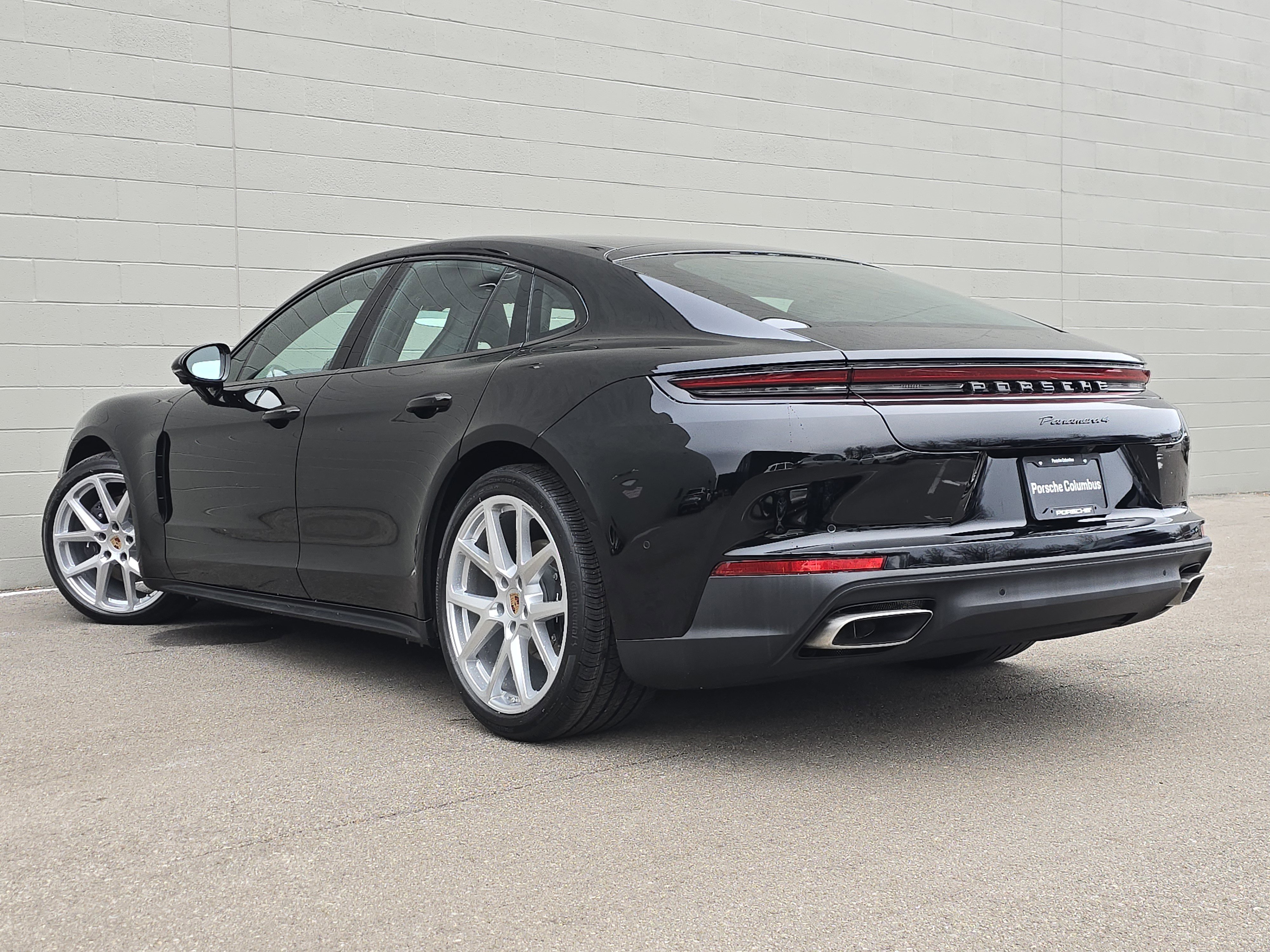 New 2026 Porsche Panamera 4 image 3