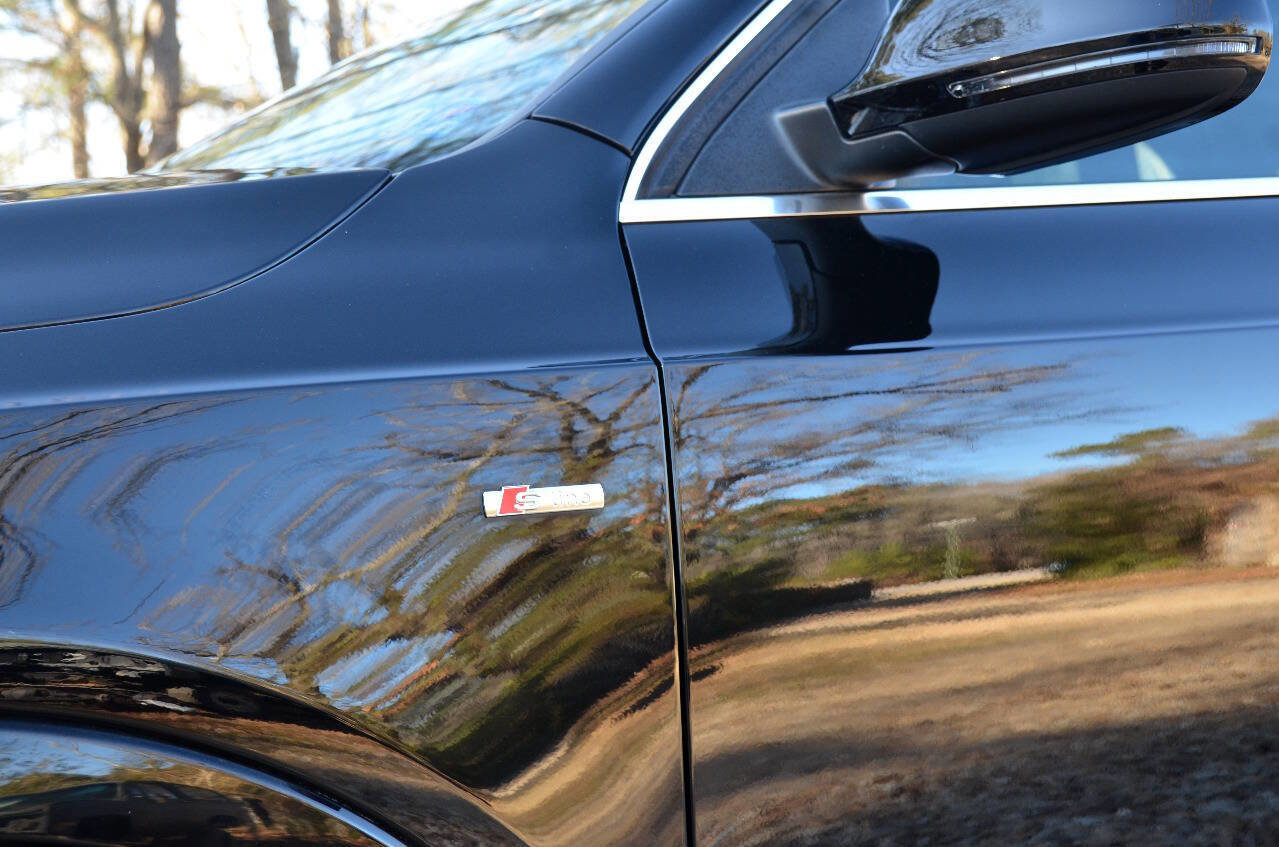 Used 2018 Audi Q3 2.0T Premium Plus w/ Premium Plus Package image 11