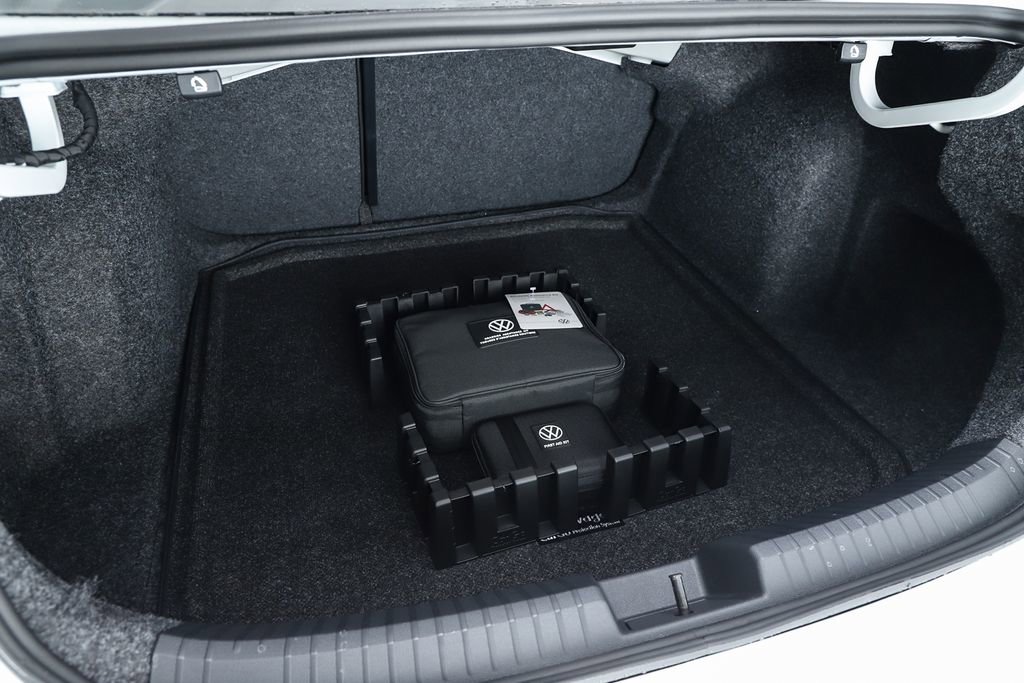 New 2025 Volkswagen Jetta Sport image 29