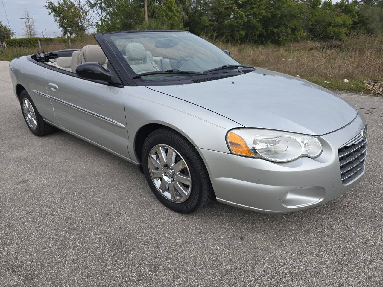 Used 2006 Chrysler Sebring Limited w/ Spring Special Group image 8