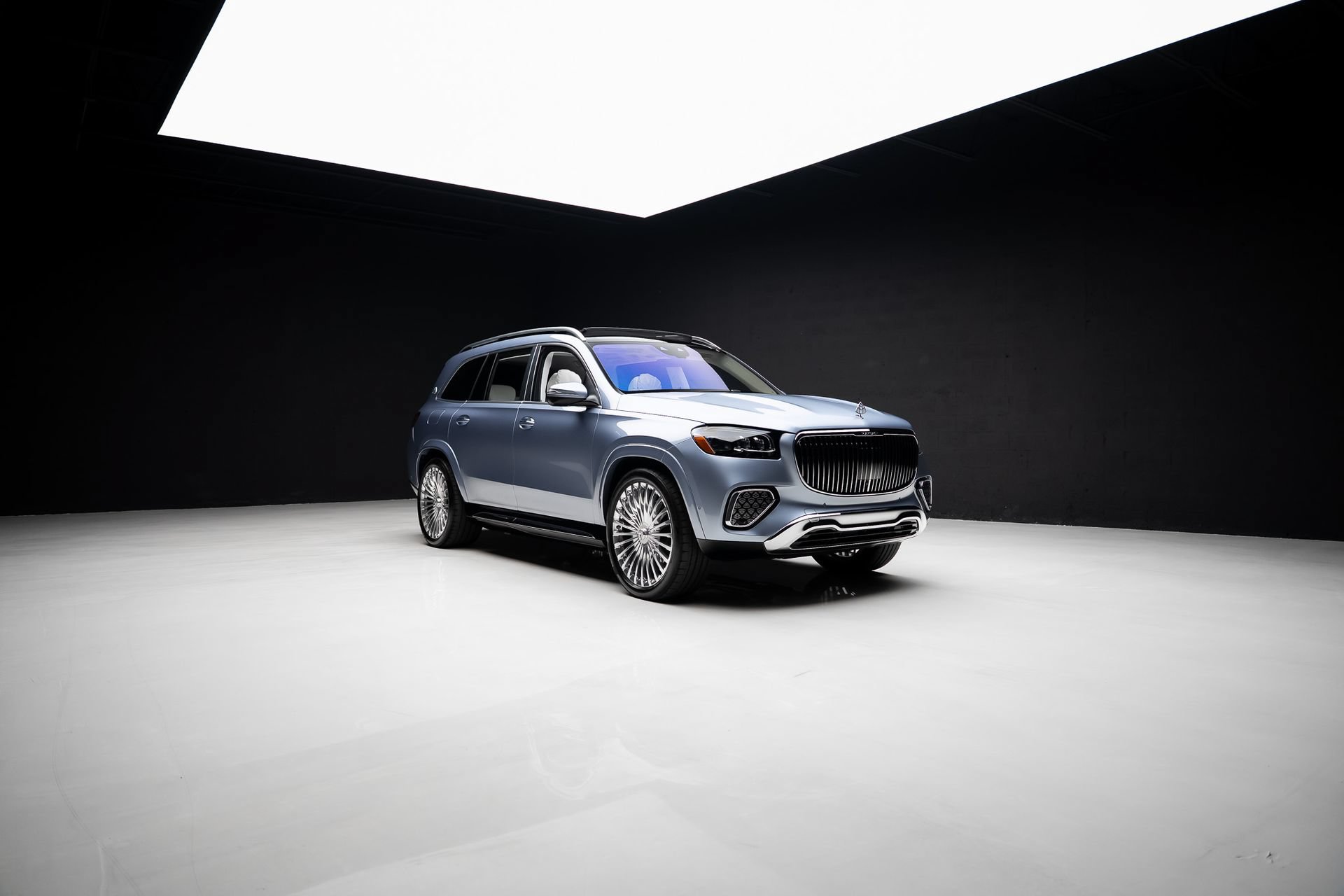 Used 2025 Mercedes-Benz Maybach GLS 600 4MATIC image 98