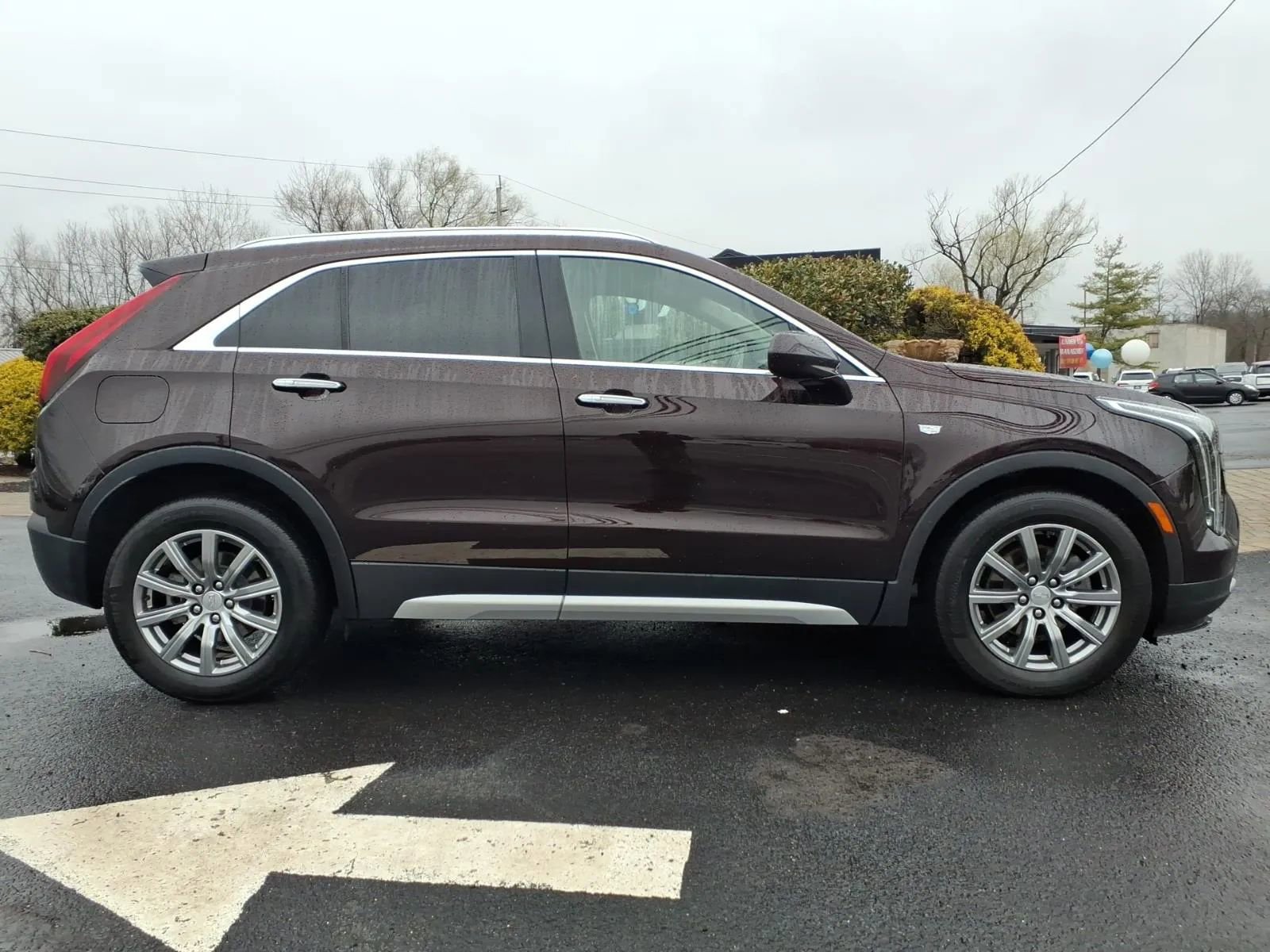 Used 2020 Cadillac XT4 Premium Luxury image 2