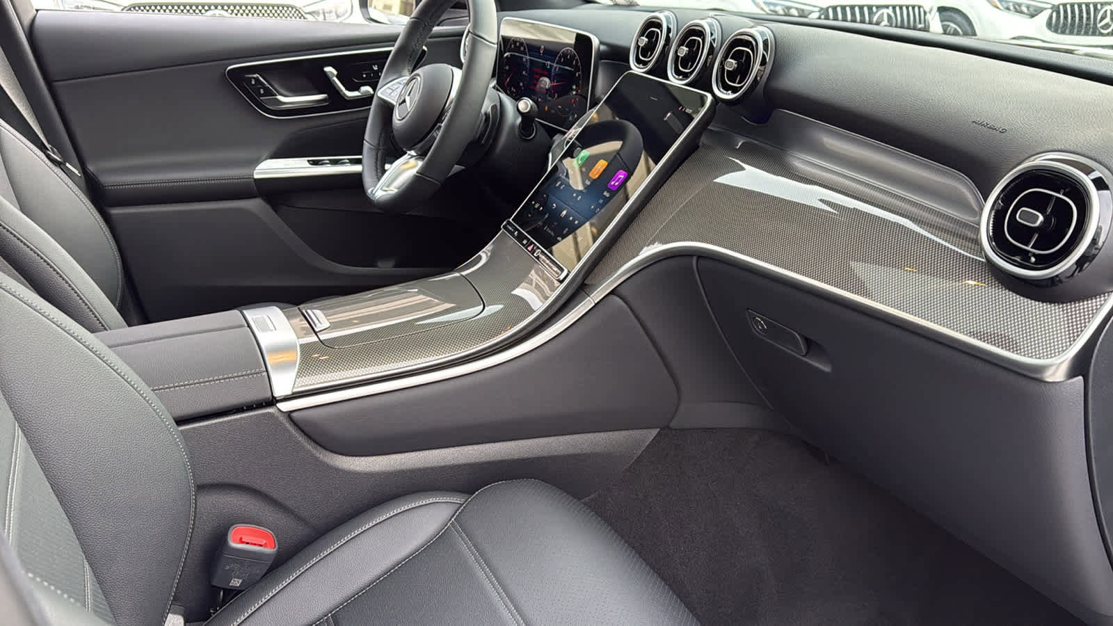 New 2026 Mercedes-Benz GLC 300 4MATIC image 36