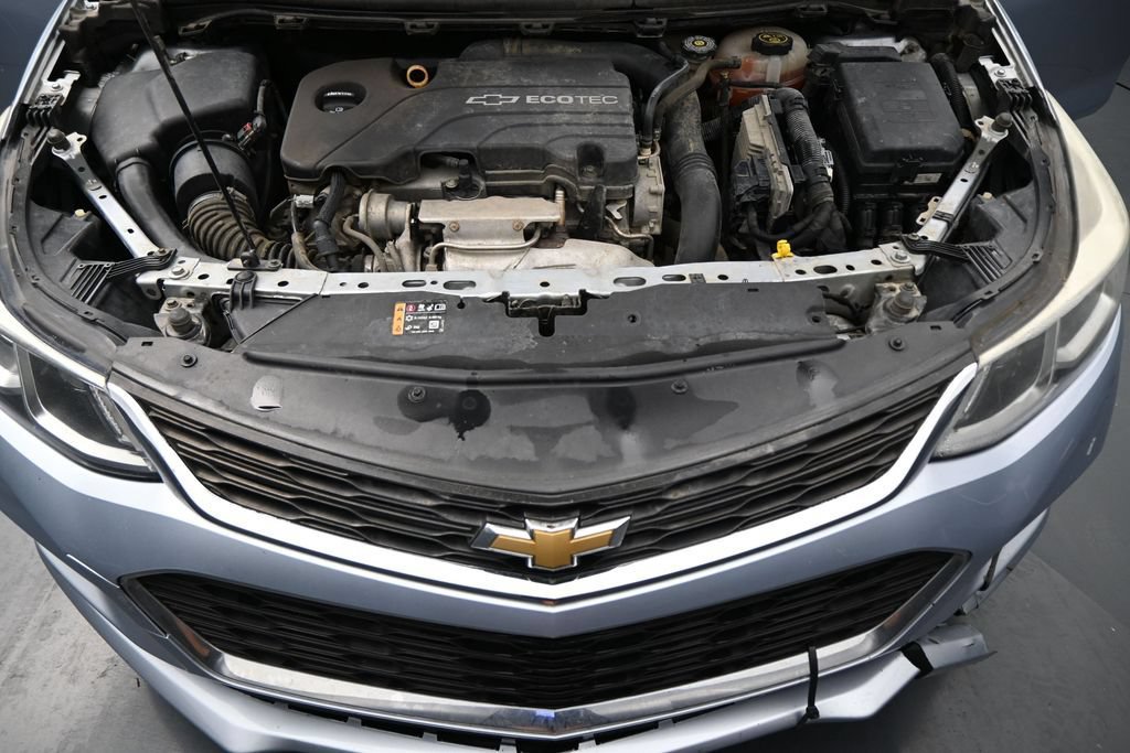 Used 2017 Chevrolet Cruze LS FWD image 24