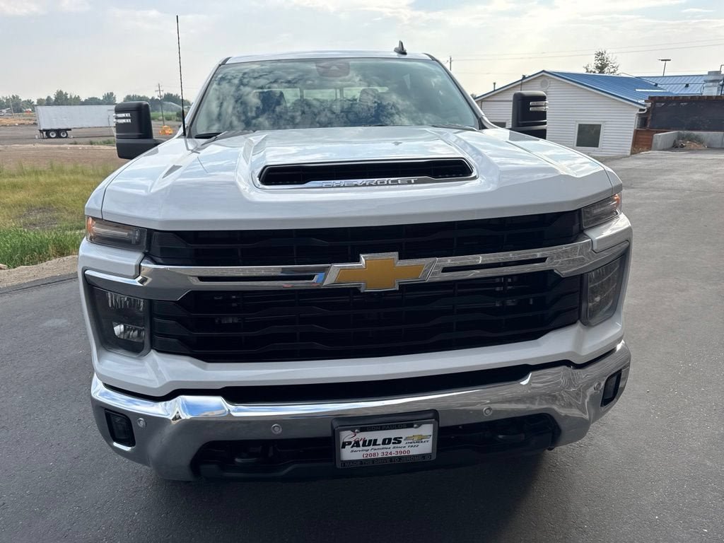 New 2026 Chevrolet Silverado 3500 LT w/ All Star Edition AWD/4WD image 3