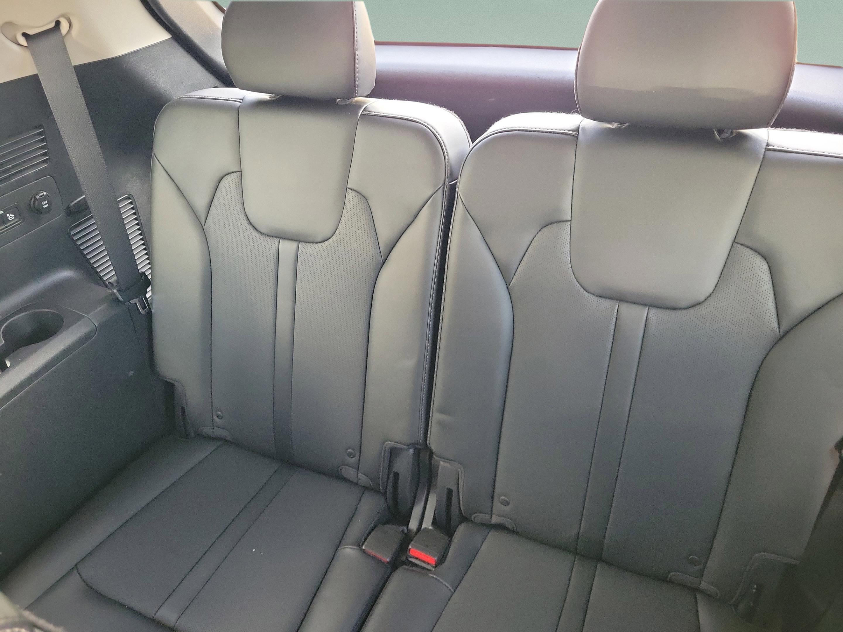 Used 2022 Kia Sorento S image 11