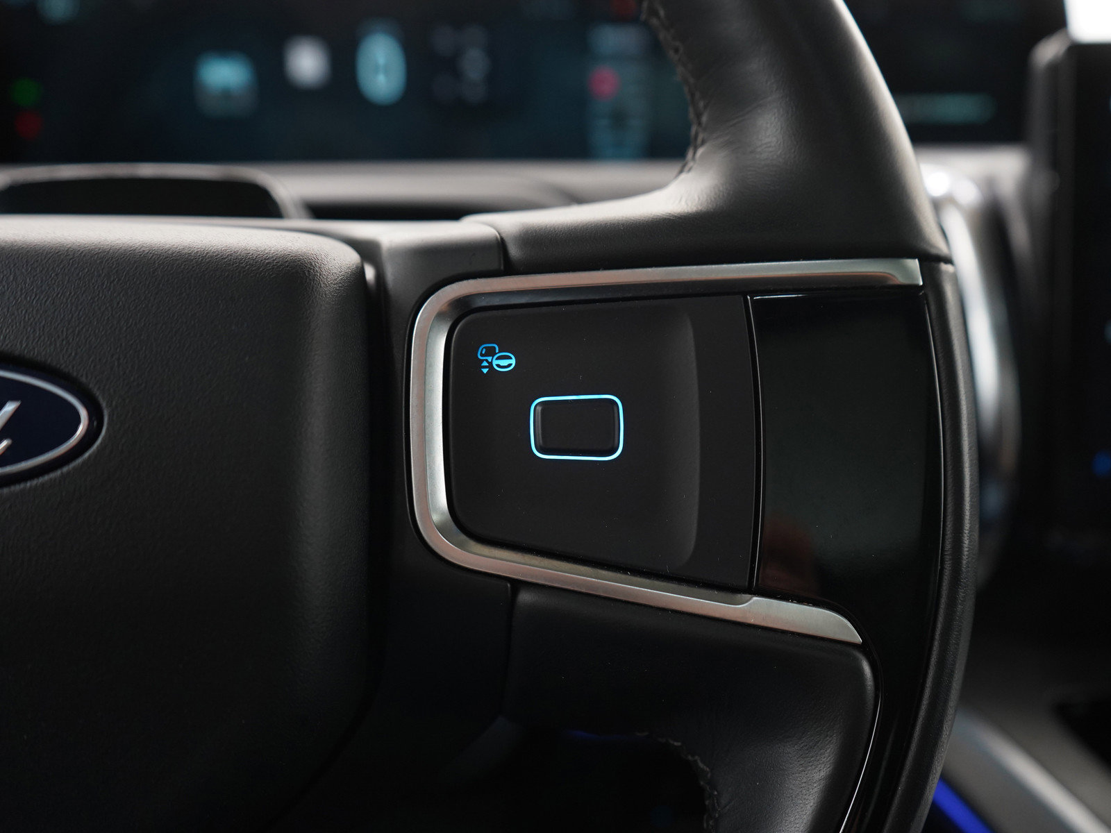 Used 2025 Ford Expedition Max Platinum AWD/4WD image 33