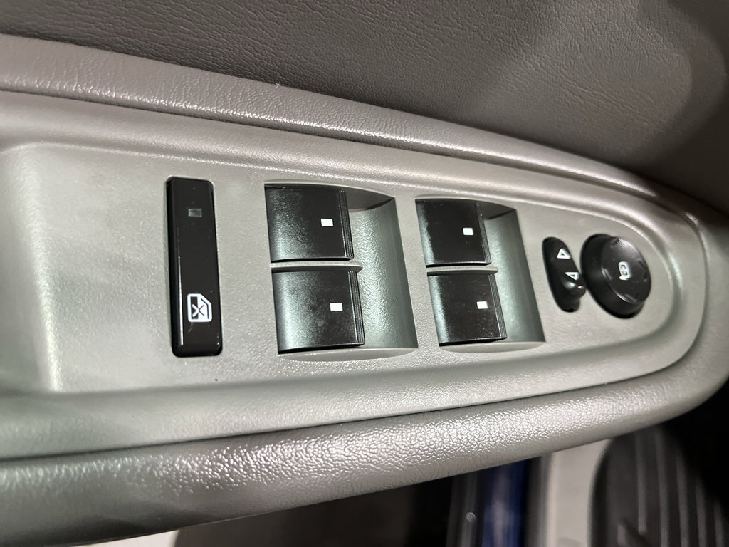 Used 2017 Chevrolet Traverse LT AWD/4WD image 16