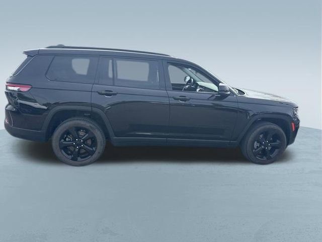 Used 2022 Jeep Grand Cherokee L Limited w/ Black Appearance Package AWD/4WD image 20