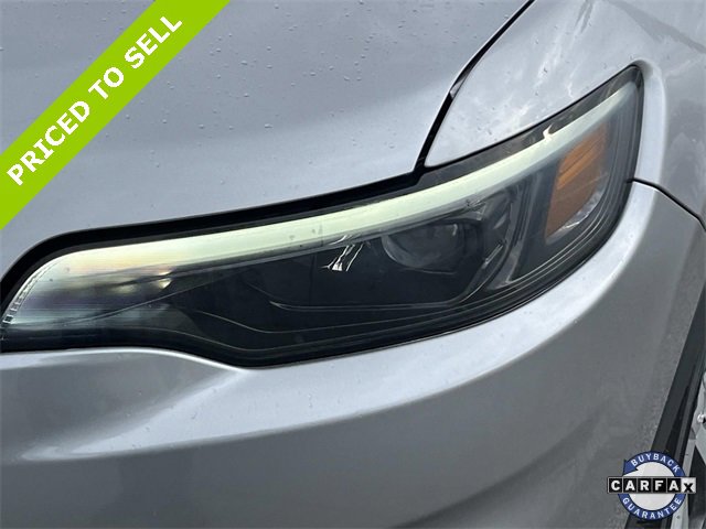 Used 2019 Jeep Cherokee Limited image 9