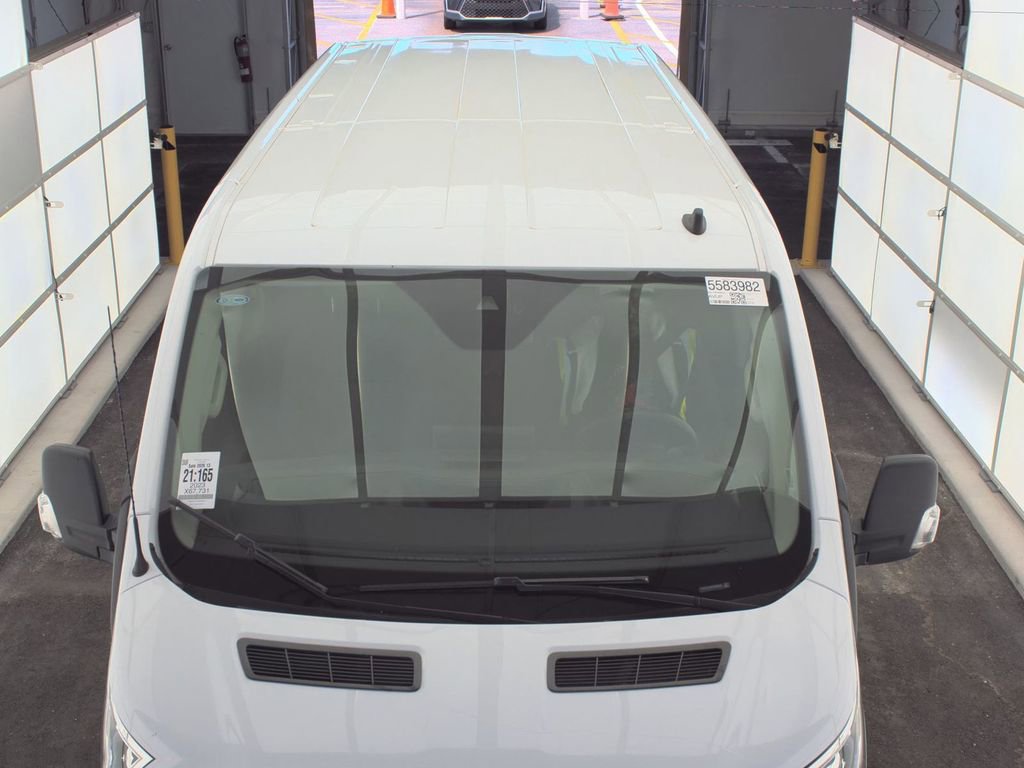 Used 2023 Ford Transit 350 XLT image 2