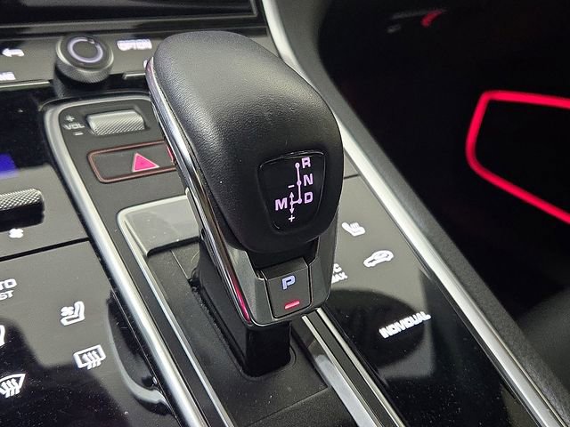 Used 2022 Porsche Panamera 4 Platinum Edition AWD/4WD image 16