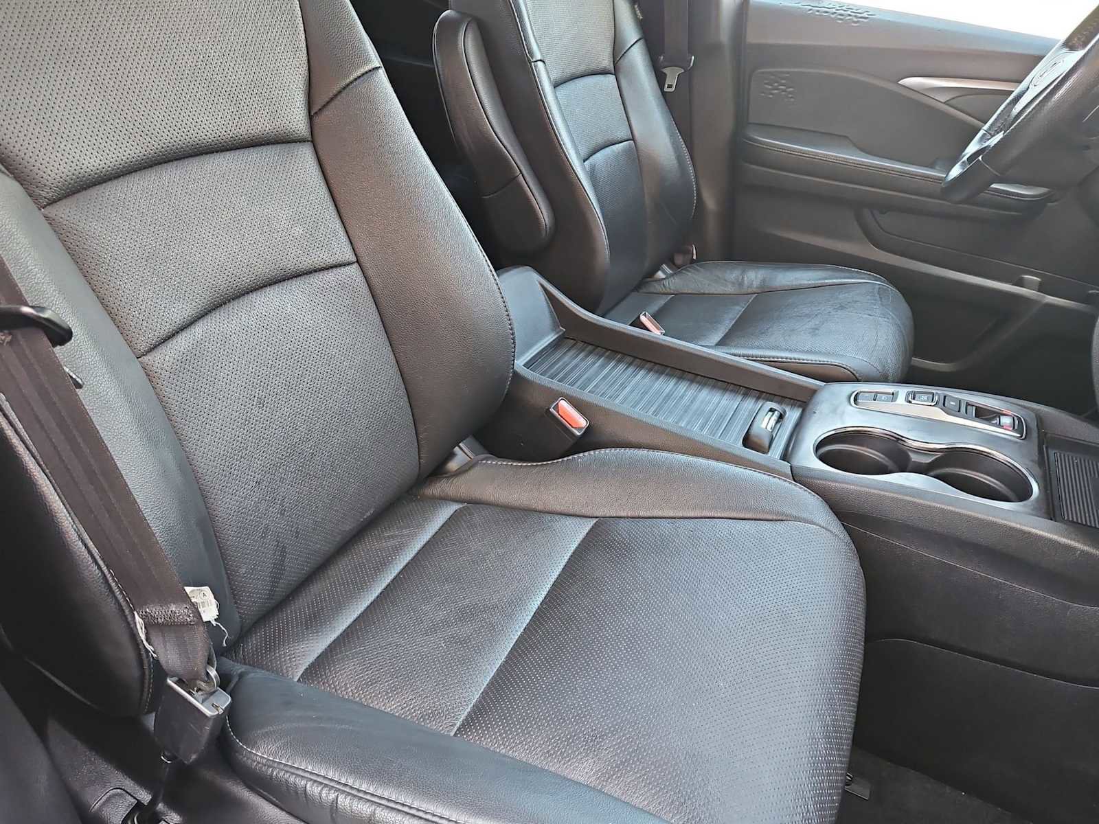 Used 2022 Honda Passport EX-L image 23
