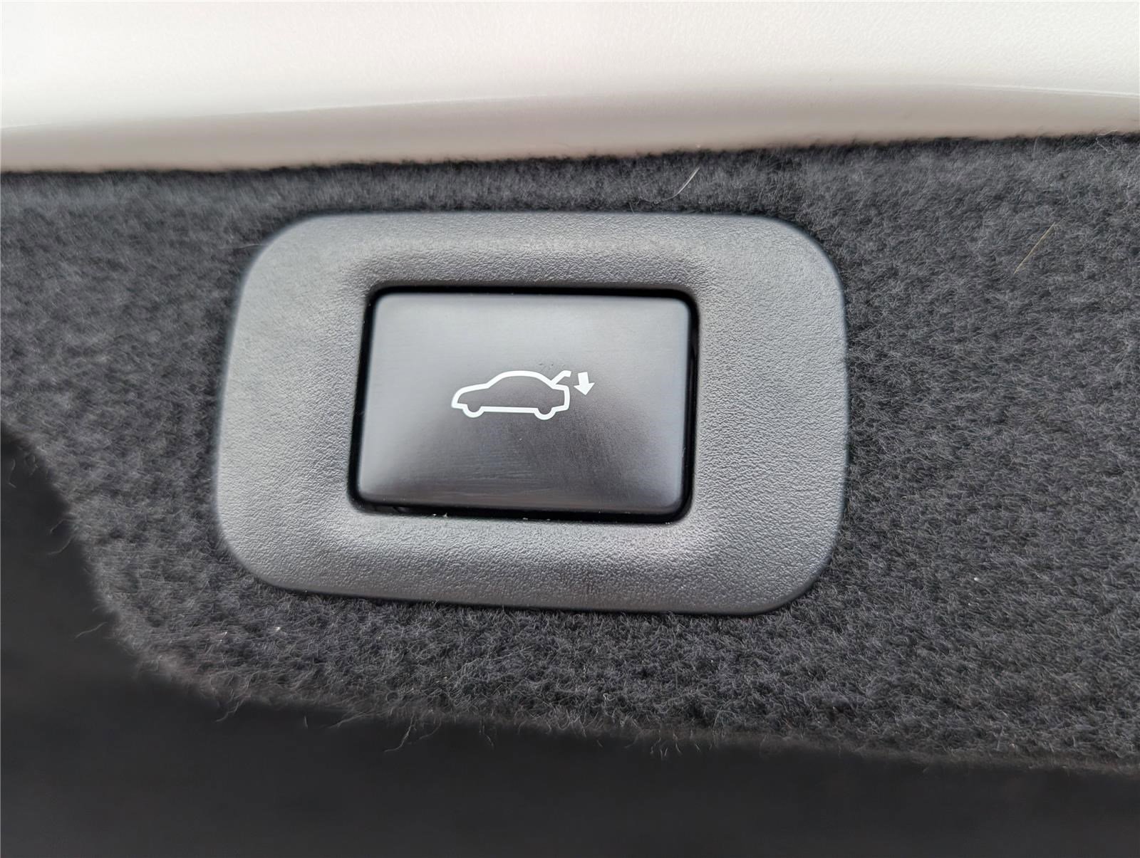 Used 2022 Lexus LS 500 AWD w/ Luxury Package image 14