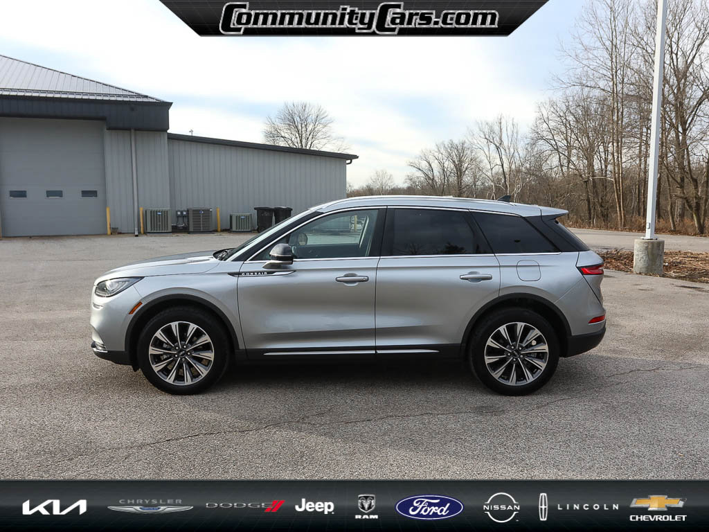 Certified 2022 Lincoln Corsair Reserve w/ Elements Package image 3