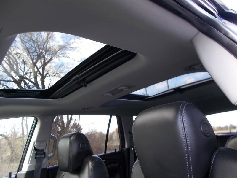 Used 2016 Buick Enclave Premium w/ Experience Buick Package image 28