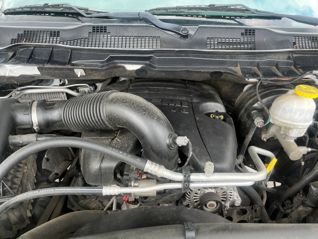 Used 2018 RAM 1500 Express w/ Express Value Package AWD/4WD image 19