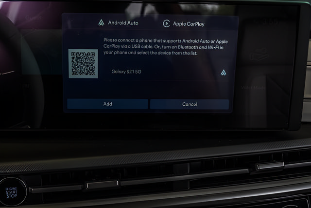 Certified 2025 Hyundai Santa Fe SEL FWD image 23
