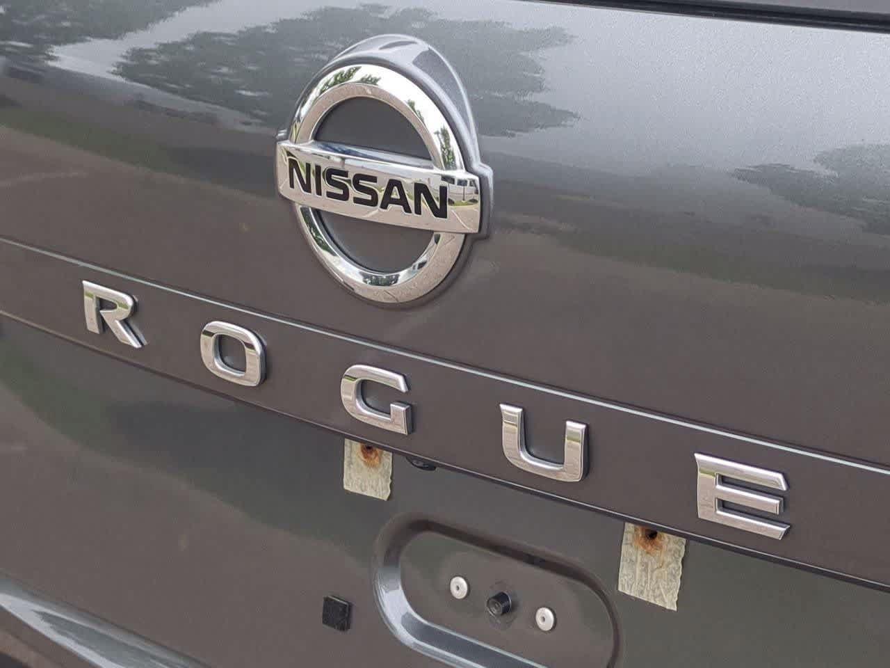 Used 2021 Nissan Rogue SV w/ Premium Package AWD/4WD image 12