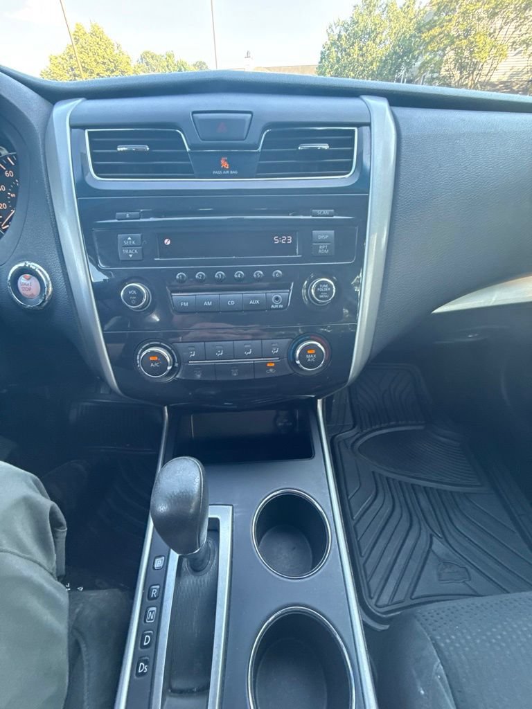 Used 2015 Nissan Altima 2.5 S FWD image 18