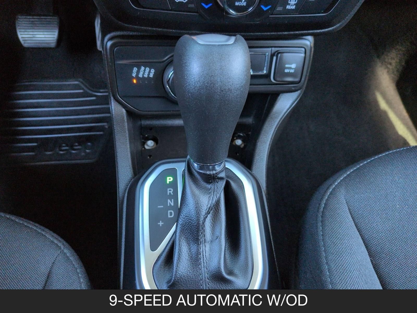 Used 2023 Jeep Renegade Latitude image 16