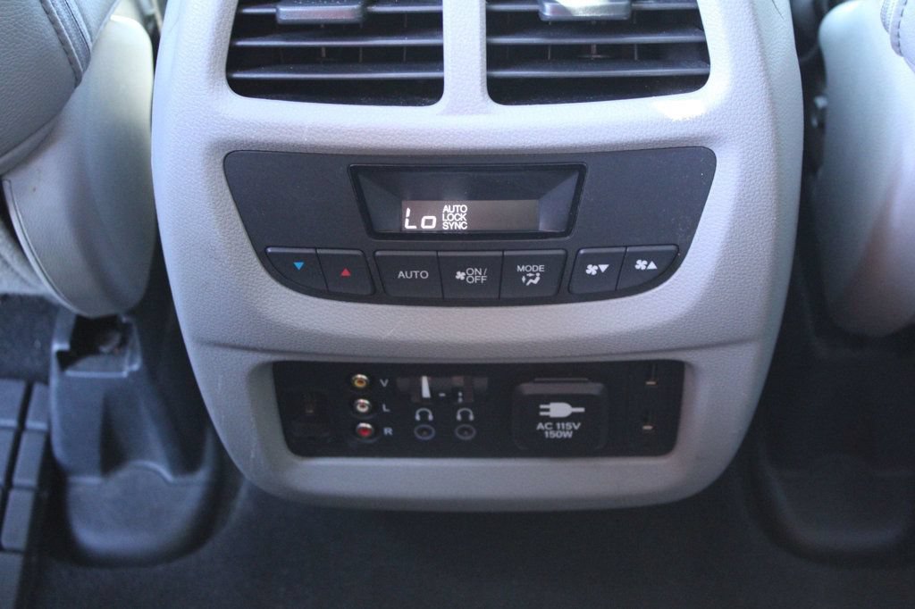 Used 2016 Honda Pilot Touring image 31