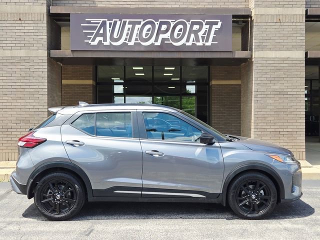 Used 2021 Nissan Kicks SR w/ SR Premium Package image 4